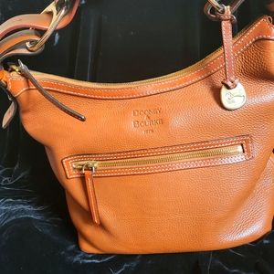 Dooney & Bourke- Hobo Pebble Leather Vintage Bag
